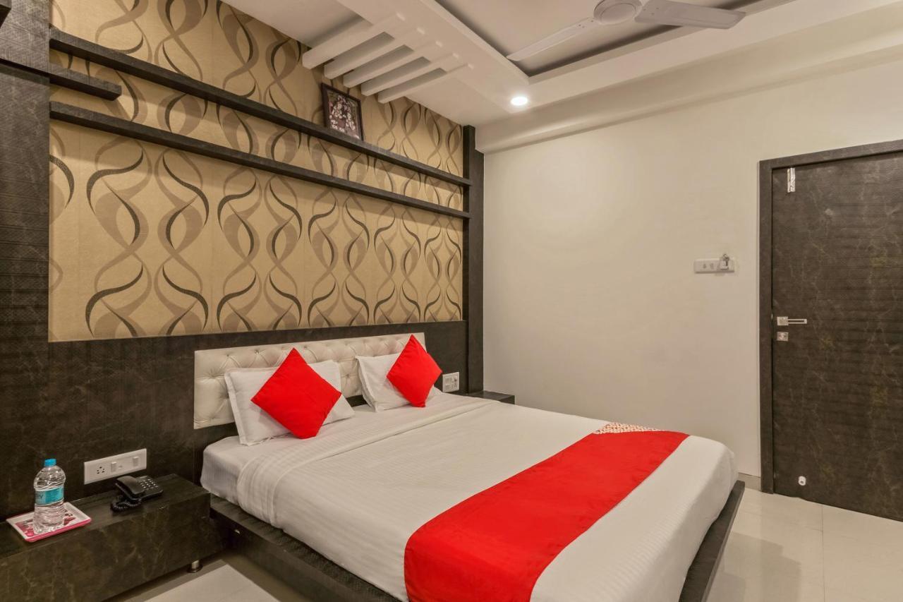 Oyo Flagship 19196 Shree Sai Niladri Residency Shirdi Ngoại thất bức ảnh