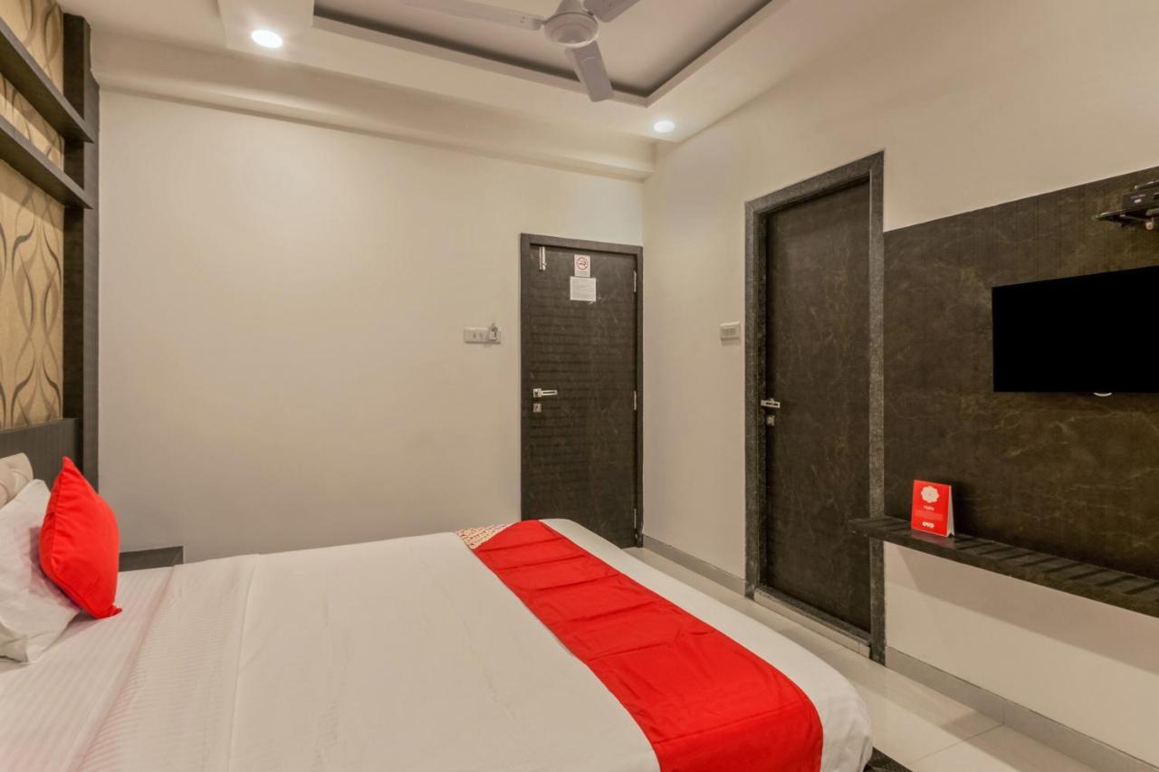 Oyo Flagship 19196 Shree Sai Niladri Residency Shirdi Ngoại thất bức ảnh